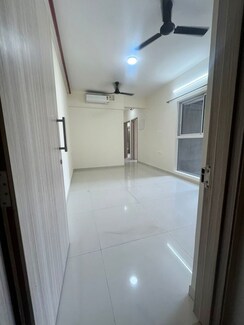 2 BHK Apartment For Rent in Wadhwa Dukes Horizon