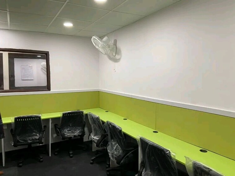 Team Area, sector 2 Commercial Office Space 350 Sq.Ft. In Sector 2 Noida 10103797