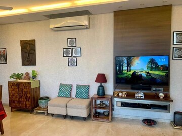 Living Room in 3 BHK Apartment at Oberoi Exquisite Goregaon, Goregaon East – for Sale