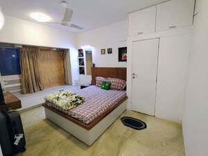 Bedroom in 3 BHK Apartment at Worli – for Rent