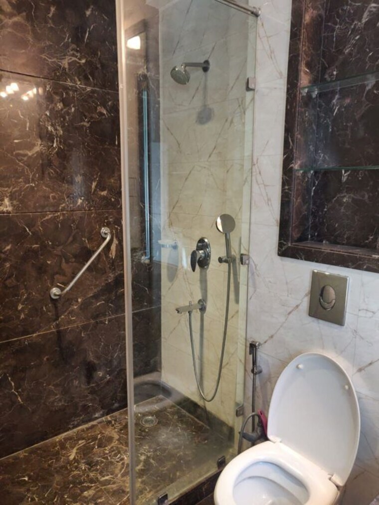 Bathroom, saket 3 Bedroom 1500 Sq.Ft. Builder Floor In Saket Delhi 10103861