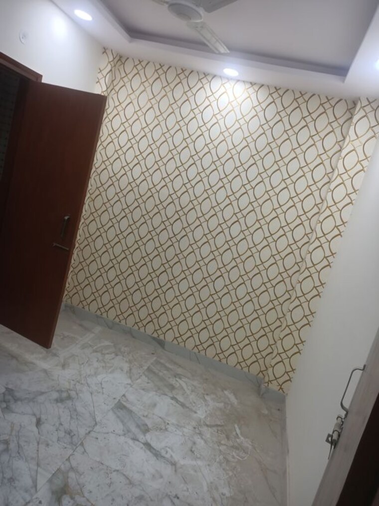 Room, tughlakabad extension 2 Bedroom 450 Sq.Ft. Builder Floor In Tughlakabad Extension Delhi 10103868