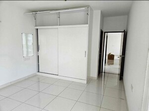 Room in 3 BHK Apartment at Puravankara Palm Beach, Hennur – for Rent