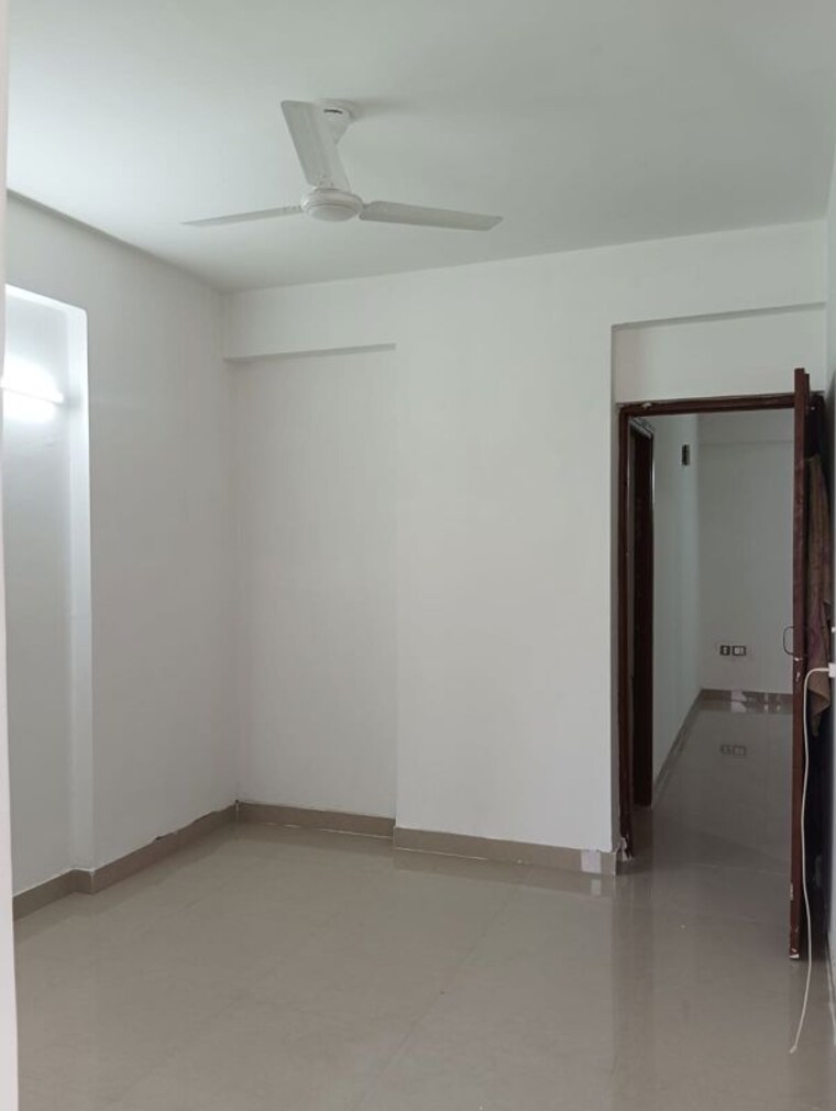 Room, rof-amaltas 3 Bedroom 860 Sq.Ft. Apartment In Sector 92 Gurgaon 10103866