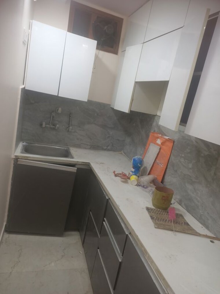 Kitchen, tughlakabad extension 3 Bedroom 810 Sq.Ft. Builder Floor In Tughlakabad Extension Delhi 10103891