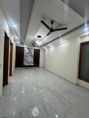 Building Lobby in 3 BHK Builder Floor at Saket – for Sale