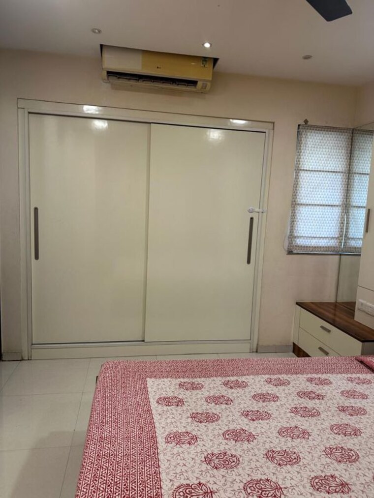 Bedroom, lodha-splendora 3 Bedroom 871 Sq.Ft. Apartment In Ghodbunder Road Thane 10103928