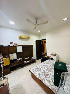 Living Room in 3 BHK Builder Floor at Saket – for Rent
