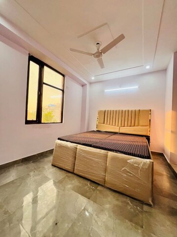 Bedroom in 1 BHK Builder Floor at Saket – for Rent