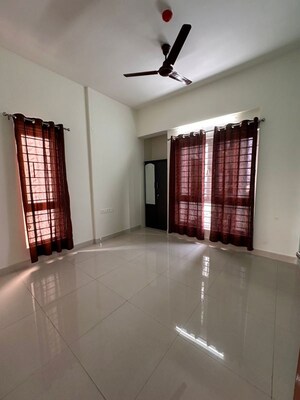 Room in 3 BHK Apartment at Rishi – for Rent