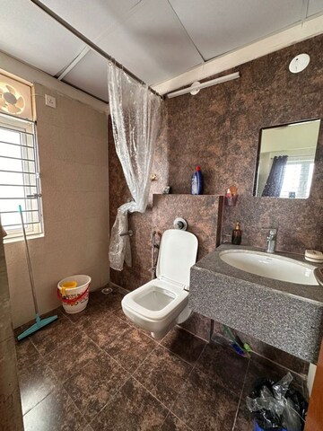 Washroom in 3 BHK Apartment at Rishi – for Rent