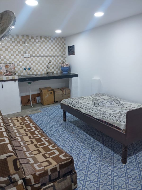 1 RkBuilder Floor For Rent in Saket