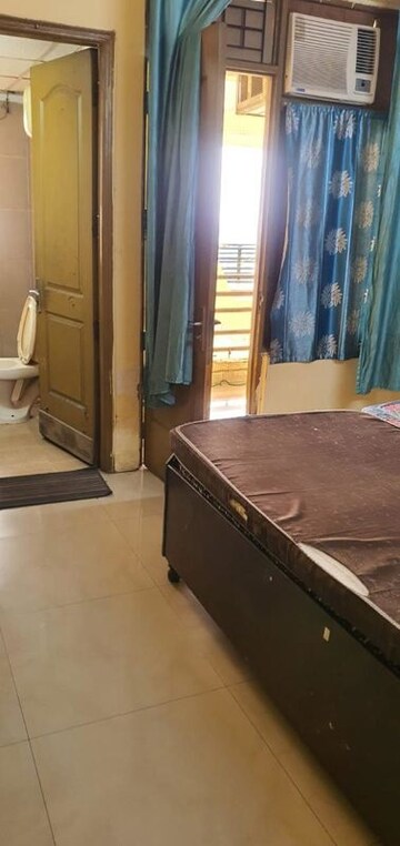 Bedroom in 2 BHK Apartment at Rajhans Apartments, Indrapuram – for Rent