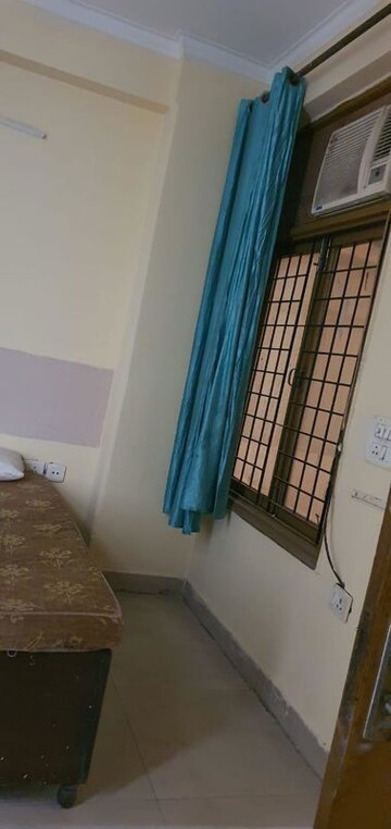 Building Lobby in 2 BHK Apartment at Rajhans Apartments, Indrapuram – for Rent