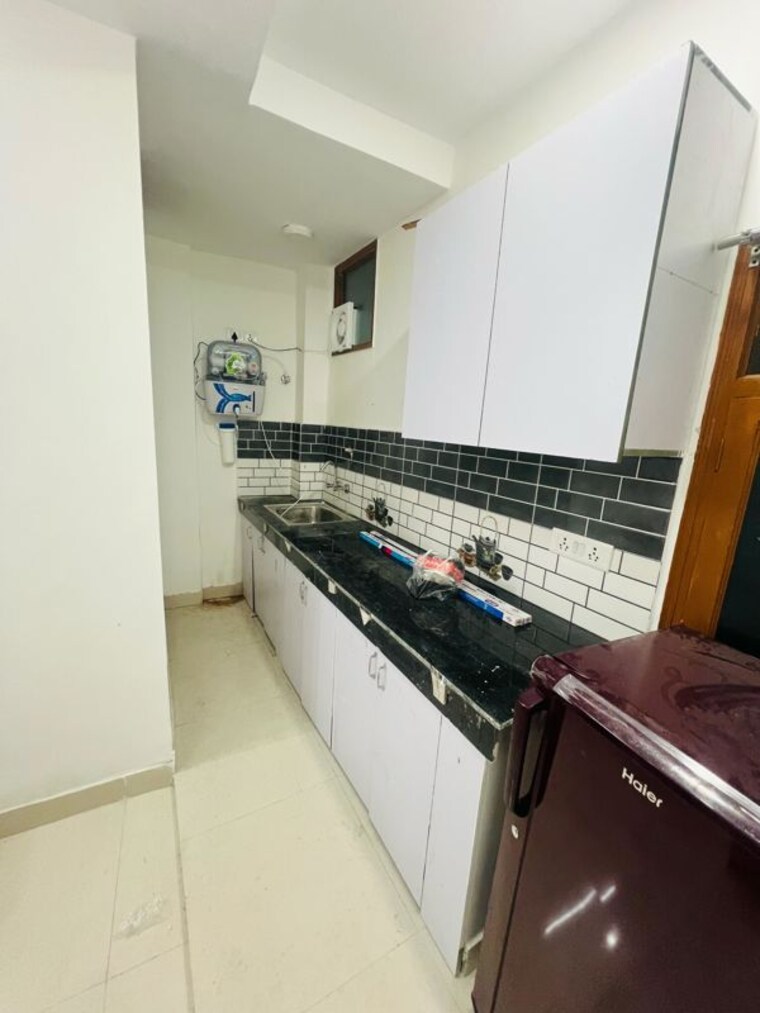 Kitchen, saket 1 Bedroom 500 Sq.Ft. Apartment In Saket Delhi 10104000