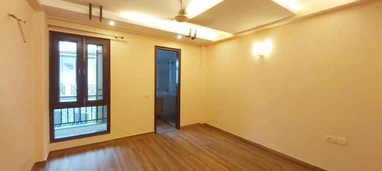 Room, new friends colony 3 Bedroom 1800 Sq.Ft. Builder Floor In New Friends Colony Delhi 10104066