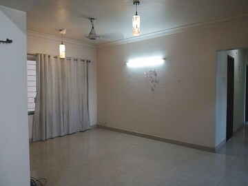 Room in 3 BHK Apartment at Vascon Marigold, Kalyani Nagar – for Rent
