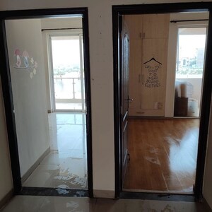 Room in 3 BHK Builder Floor at Ansal API Esencia, Sector 67 – for Rent