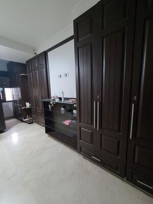 Building Lobby in 3 BHK Builder Floor at Saket – for Rent