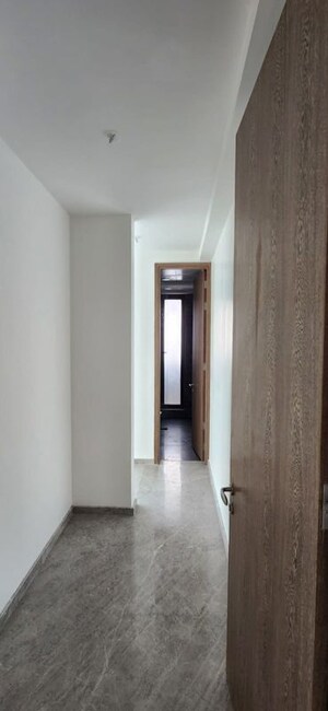 Building Lobby in 3 BHK Apartment at Prestige Jasdan Classic, Mahalaxmi – for Rent