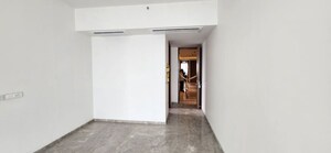 Room in 3 BHK Apartment at Prestige Jasdan Classic, Mahalaxmi – for Rent