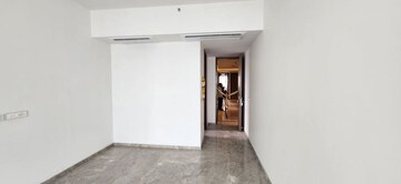 Room in 3 BHK Apartment at Prestige Jasdan Classic, Mahalaxmi – for Rent