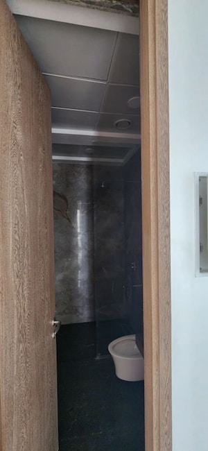 Furnished Amenities in 3 BHK Apartment at Prestige Jasdan Classic, Mahalaxmi – for Rent