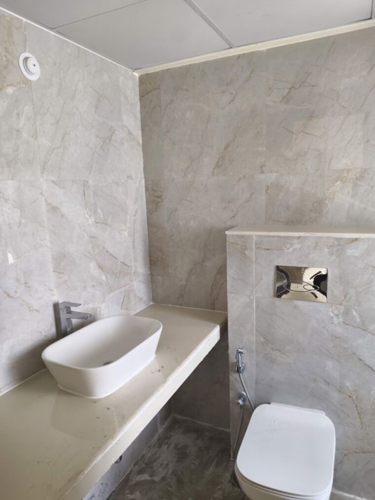 Bathroom, im-applaud-38 2 Bedroom 760 Sq.Ft. Apartment In Goregaon East Mumbai 10104118