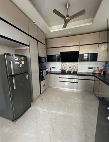 Kitchen in 4 BHK Apartment at Sangeeta Shreeniketan CHS, Kandivali West – for Rent