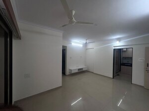Room in 2 BHK Apartment at Arihant Aradhana, Kharghar – for Rent
