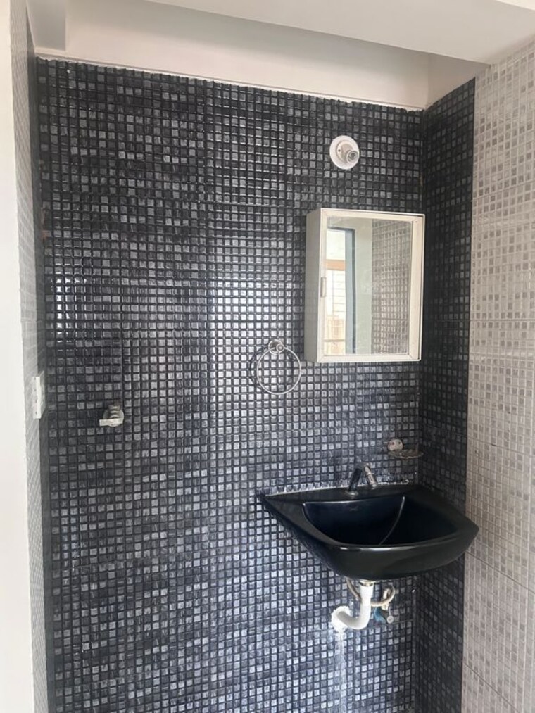 Bathroom, arihant-aradhana 2 Bedroom 750 Sq.Ft. Apartment In Kharghar Navi Mumbai 10104145