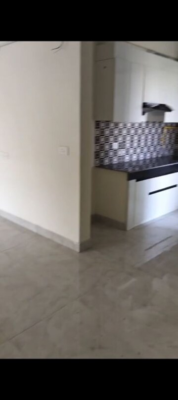 Room in 3 BHK Apartment at VVIP Mangal, Raj Nagar Extension – for Rent