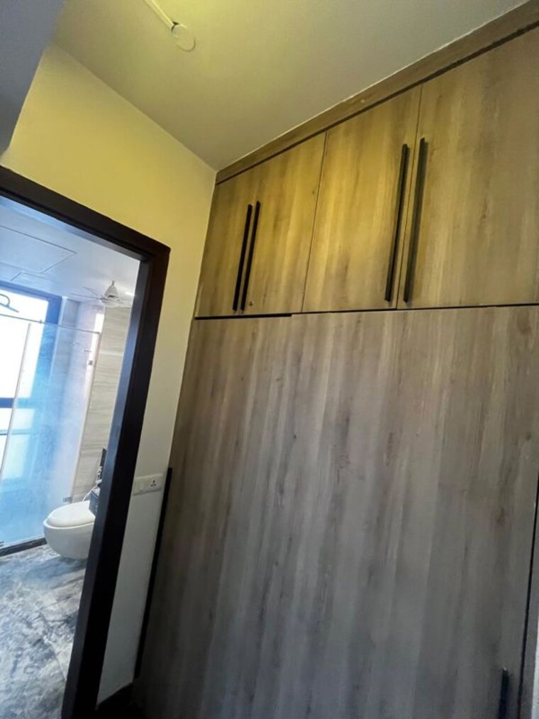 Bathroom, m3m-golf-estate-fairway-west 3.5 Bedroom 3665 Sq.Ft. Apartment In Sector 65 Gurgaon 10104259