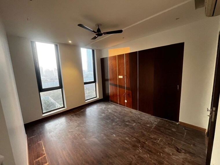 Room, m3m-golf-estate-fairway-west 3.5 Bedroom 3665 Sq.Ft. Apartment In Sector 65 Gurgaon 10104259