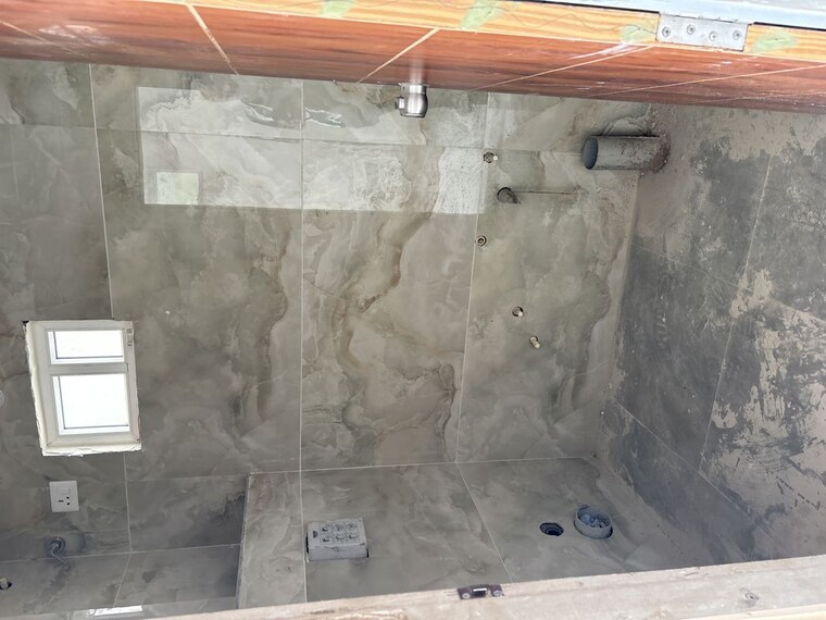Bathroom, ratan-galaxy 3.5 Bedroom 1917 Sq.Ft. Apartment In Vrindavan Yojna Lucknow 10104241