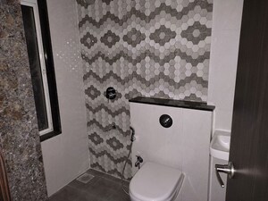 Bathroom in 2 BHK Apartment at Sheth Midori, Dahisar East – for Rent