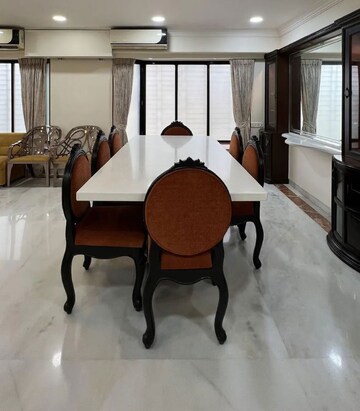 Living Room in 4 BHK Apartment at Kandivali West – for Rent