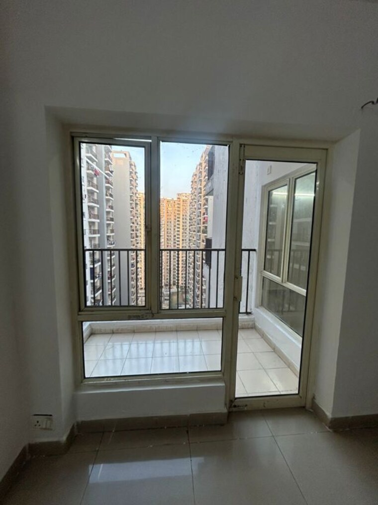 Room, panchsheel-greens 2.5 Bedroom 1350 Sq.Ft. Apartment In Sector 16 Greater Noida Greater Noida 10104535