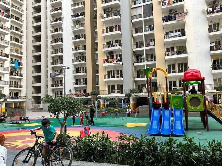 Exterior View, panchsheel-greens 2.5 Bedroom 1350 Sq.Ft. Apartment In Sector 16 Greater Noida Greater Noida 10104535