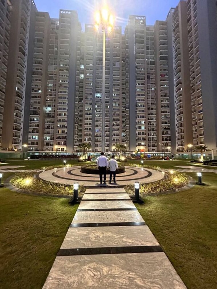 Exterior View, panchsheel-greens 2.5 Bedroom 1350 Sq.Ft. Apartment In Sector 16 Greater Noida Greater Noida 10104535