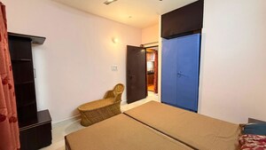 Living Room in 2 BHK Apartment at Gomti Nagar – for Rent