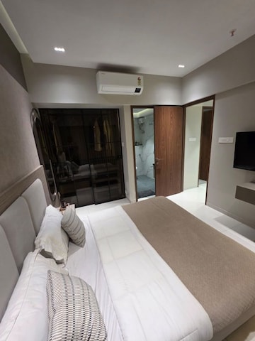 Bedroom in 2.5 BHK Apartment at Gurukripa Apartment, Chembur – for Sale