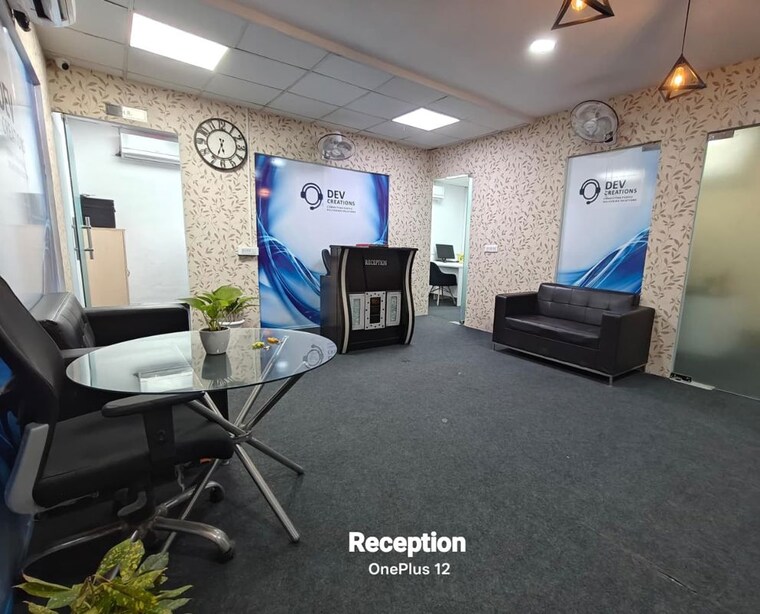 Living Room, sector 63 Commercial Office Space 1860 Sq.Ft. In Sector 63 Noida 10104762