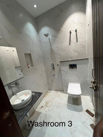 Bathroom in 3 BHK Independent House at Gomti Nagar – for Rent