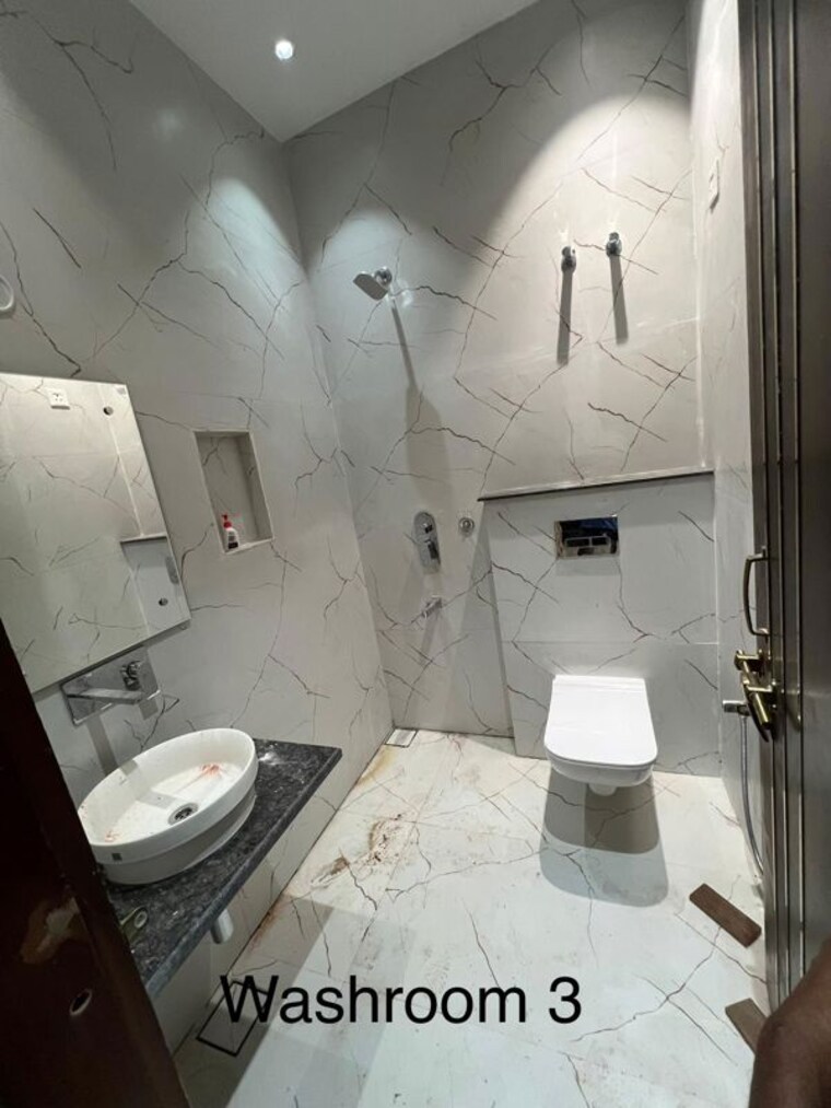 Bathroom, gomti nagar 3 Bedroom 2500 Sq.Ft. Independent House In Gomti Nagar Lucknow 10104910