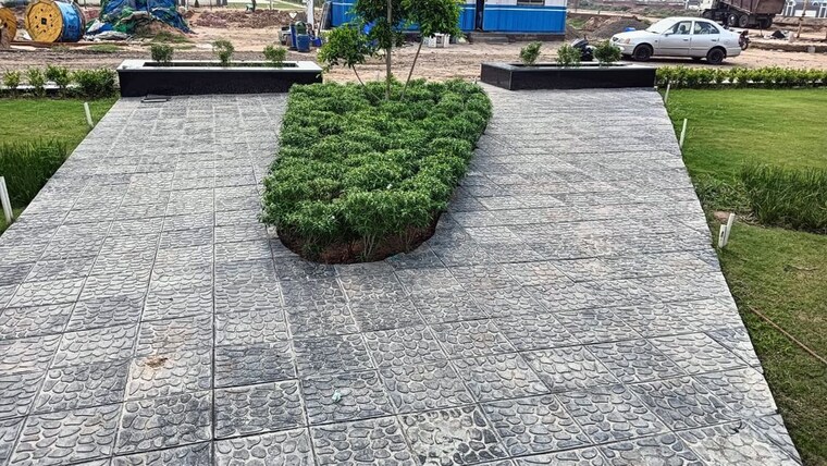 Garden, panchkula urban estate  119 Sq.Yd. Plot In Panchkula Urban Estate Panchkula 10104982
