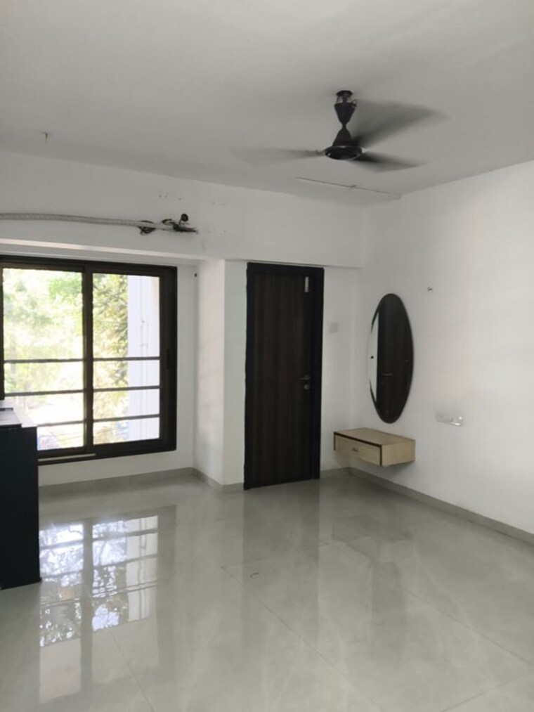 Room, vile parle west 3 Bedroom 1200 Sq.Ft. Apartment In Vile Parle West Mumbai 10105019