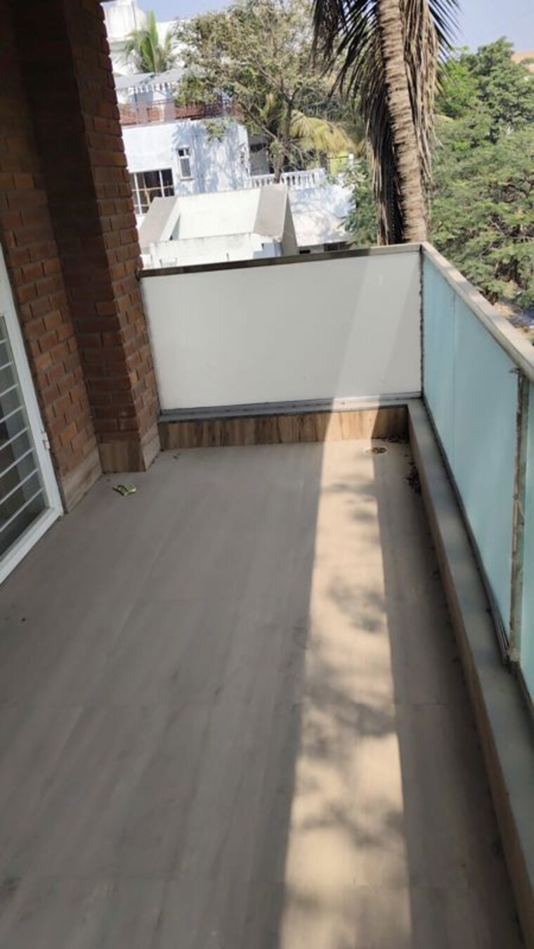 Balcony, kothrud 3 Bedroom 1500 Sq.Ft. Apartment In Kothrud Pune 10105080