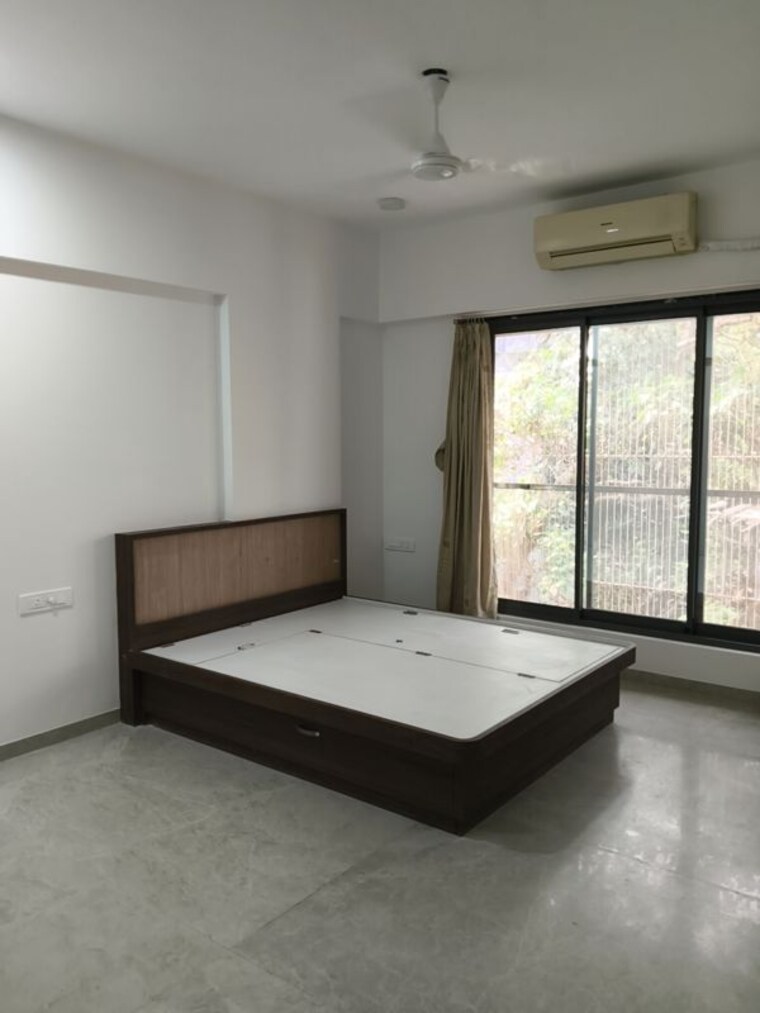 Room, vile parle west 3 Bedroom 1200 Sq.Ft. Apartment In Vile Parle West Mumbai 10105147