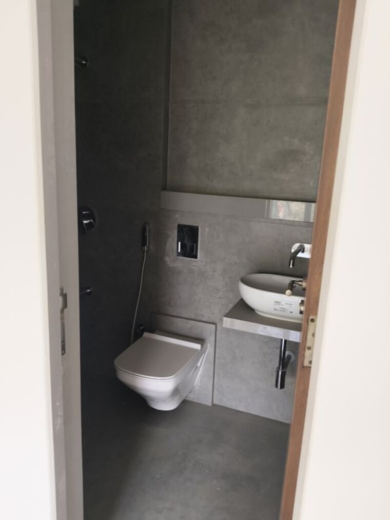 Attached Bathroom, vile parle west 3 Bedroom 1200 Sq.Ft. Apartment In Vile Parle West Mumbai 10105147